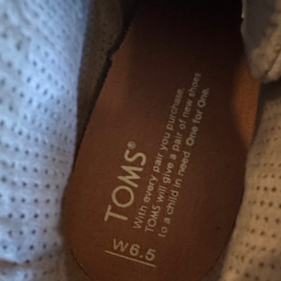 Toms Light Gray Suede Ankle Boots - Picture 10 of 11